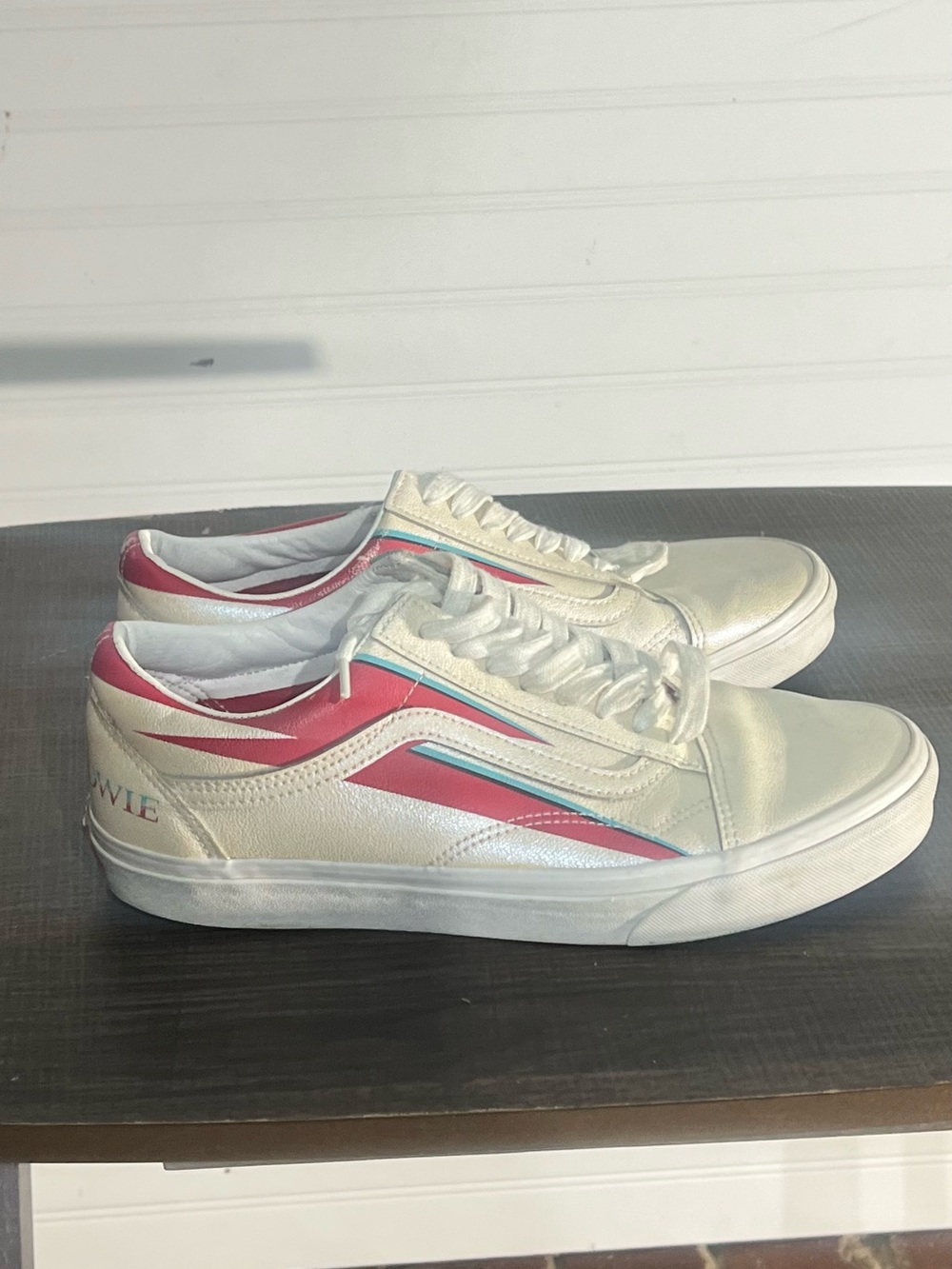 Vans Old Skool x David Bowie Aladdin Sane Unisex Pearlescent Pebbled Sneakers